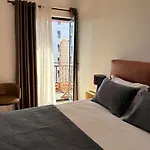 M&t Boutique 3* טיראנה
