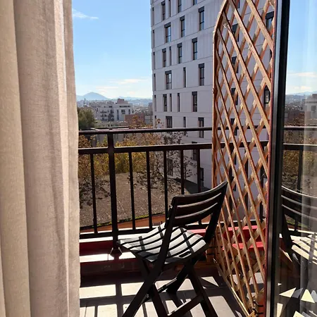 M&t Boutique ベッド・アンド・ブレックファスト ティラナ